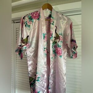 Amazingly, sweet Veami kimono robe peacocks